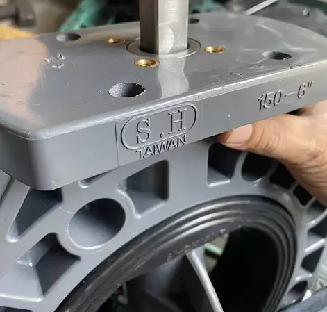 Cách lắp đặt van bướm nhựa tay gạt Shieyu